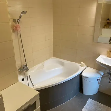Deak Apartman Gardony